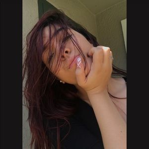 Meet your Posher, Yesica